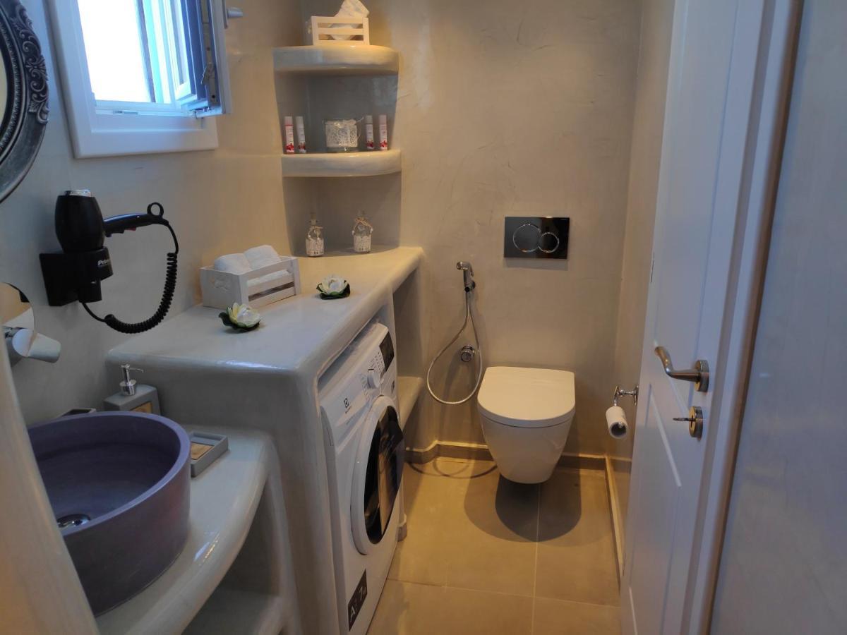 Santoxenia Dirmelas Apartment Kamari (Santorini)